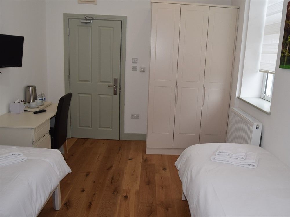 Отель Forest House 3*